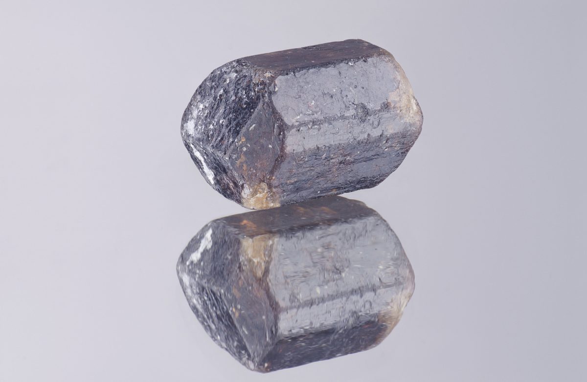 金刚石助力芯片突破散热瓶颈 AI算力进一步打开应用空间